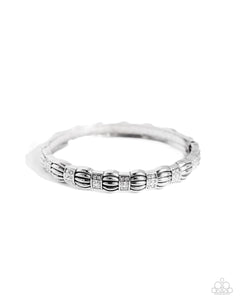 metro-reverie-white-bracelet-paparazzi-accessories