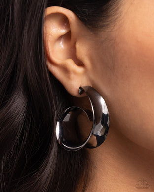 Curly Cadence - Black Earrings - Paparazzi Accessories