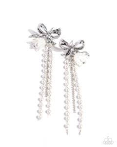 garden-gain-white-post earrings-paparazzi-accessories