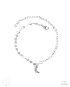 crescent-chic-silver-anklet-paparazzi-accessories