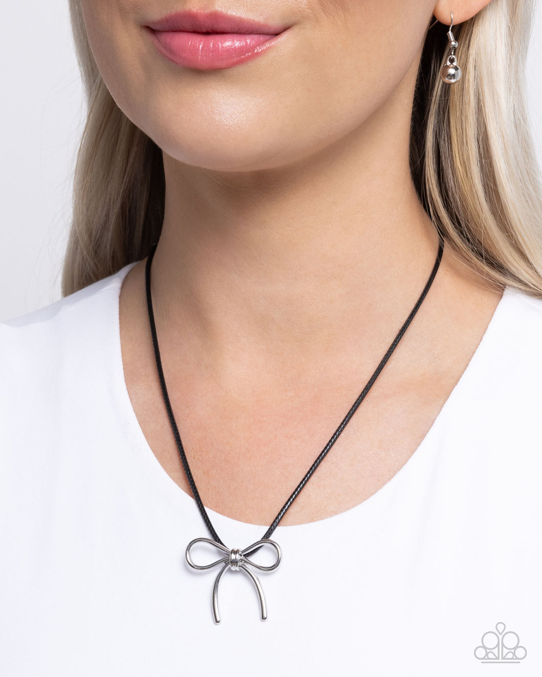 Leisurely Ladylike - Black Necklace - Paparazzi Accessories