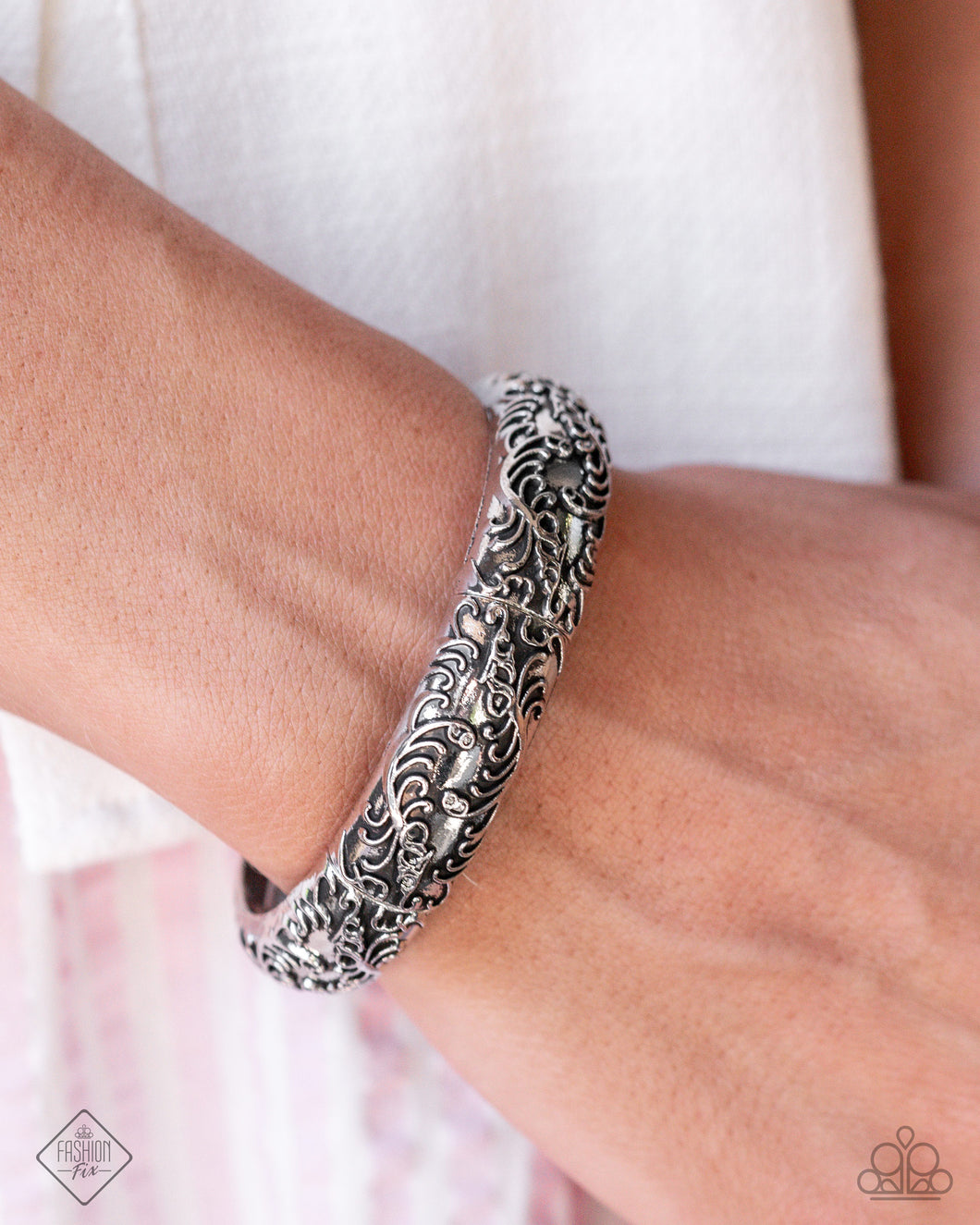 Enchanting Entrant - Silver Bracelet - Paparazzi Accessories