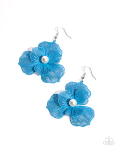 petal-the-score-blue-paparazzi-accessories