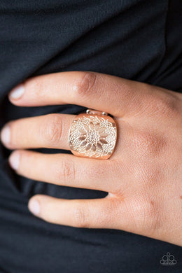 country-groves-rose-gold-ring-paparazzi-accessories