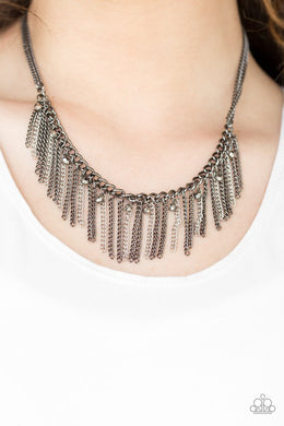 retro-edge-black-necklace-paparazzi-accessories