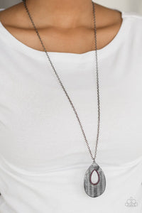 stop,-teardrop,-and-roll-purple-necklace-paparazzi-accessories