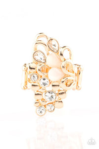 sparkle-splash-gold-ring-paparazzi-accessories