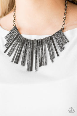 welcome-to-the-pack-black-necklace-paparazzi-accessories