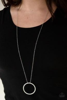 center-of-attention-white-necklace-paparazzi-accessories