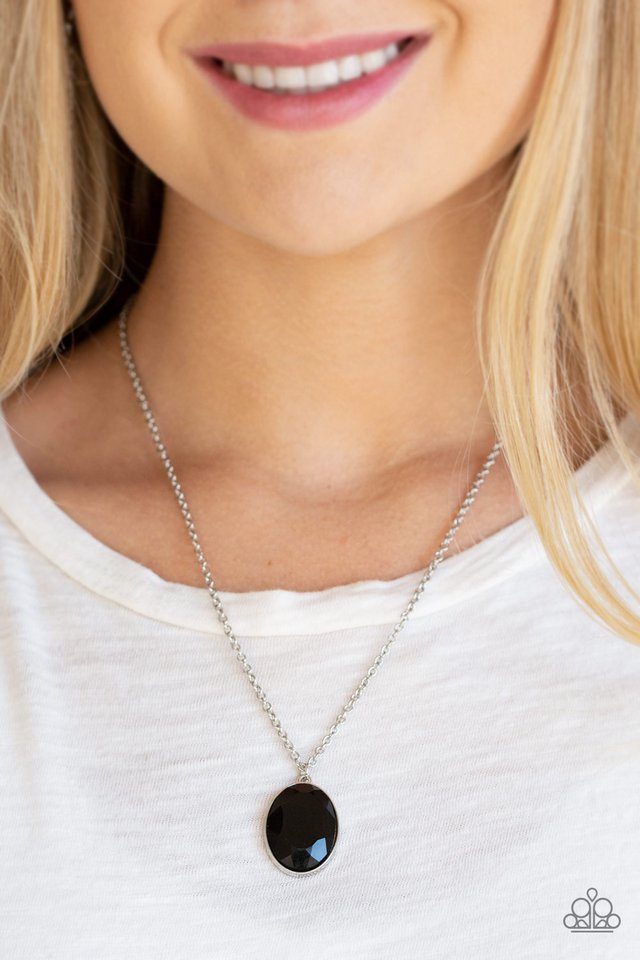 definitely-duchess-black-necklace-paparazzi-accessories