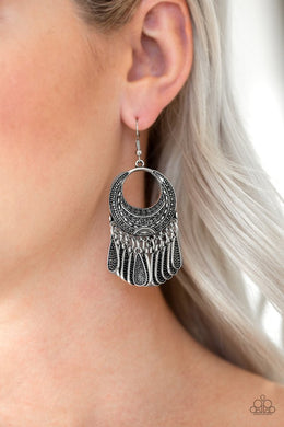 mesa-majesty-silver-earrings-paparazzi-accessories