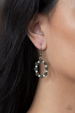 rosy-royal-brass-earrings-paparazzi-accessories