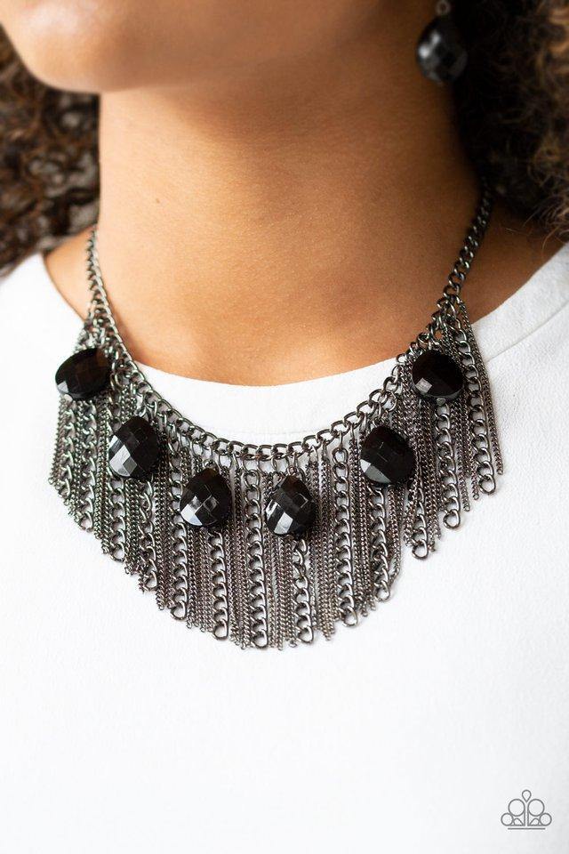 vixen-conviction-black-necklace