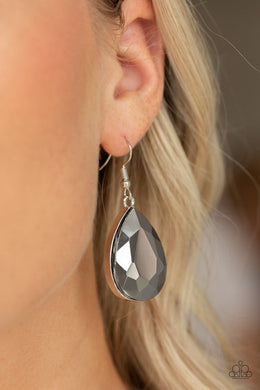 limo-ride-silver-earrings-paparazzi-accessories