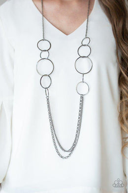 ring-in-the-radiance-black-necklace-paparazzi-accessories