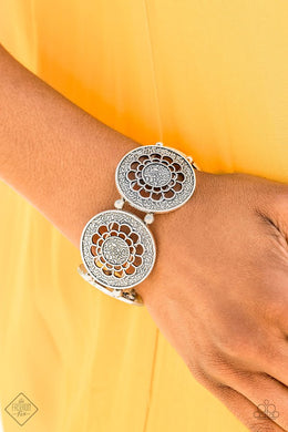 marigold-medallions-bracelet-paparazzi-accessories