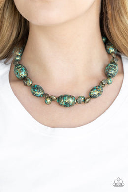 gatherer-glamour-brass-necklace-paparazzi-accessories