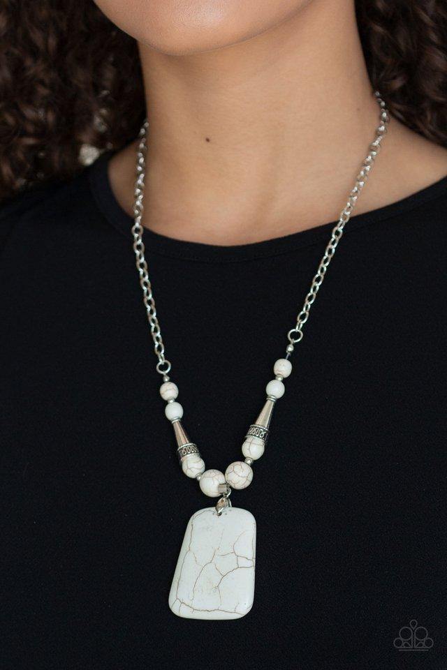 sandstone-oasis-white-necklace