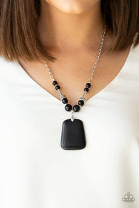 sandstone-oasis-black-necklace