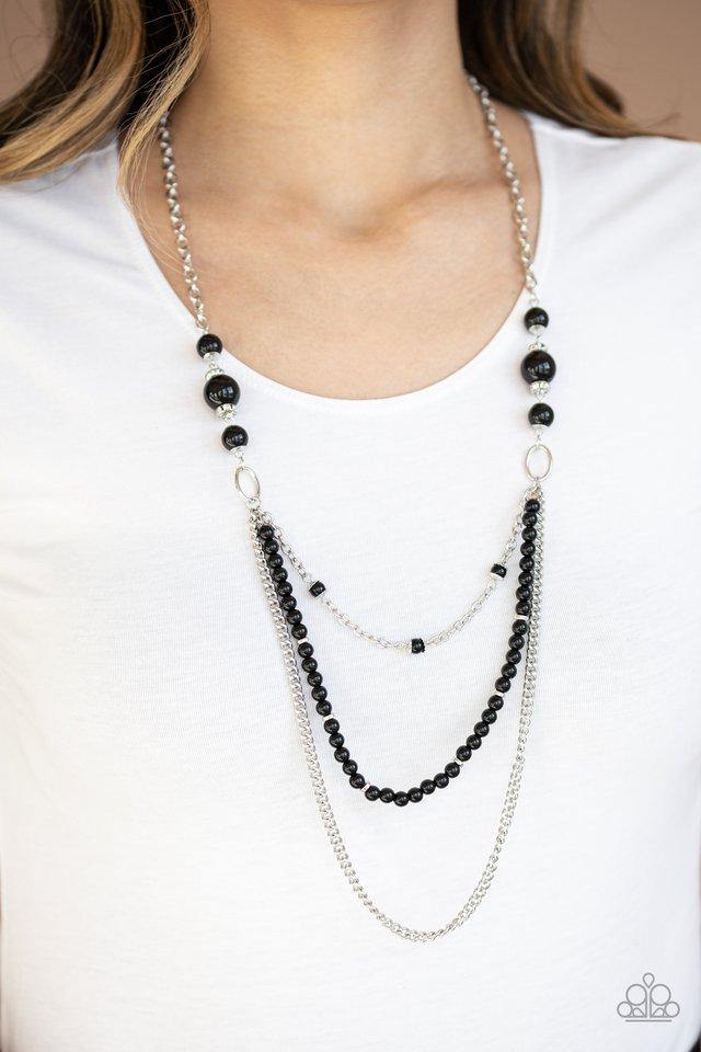 very-vintage-black-necklace