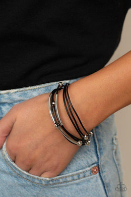 magnetically-modern-black-bracelet