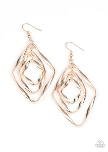 Retro Resplendence - Gold Earrings - Paparazzi Accessories - Sassysblingandthings