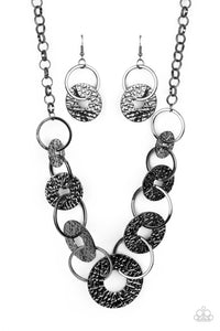 industrial-envy-black-necklace-paparazzi-accessories