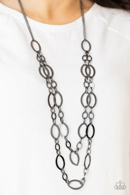 The OVAL-achiever - Black Necklace - Paparazzi Accessories