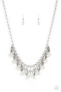 cosmopolitan-couture-white-necklace-paparazzi-accessories