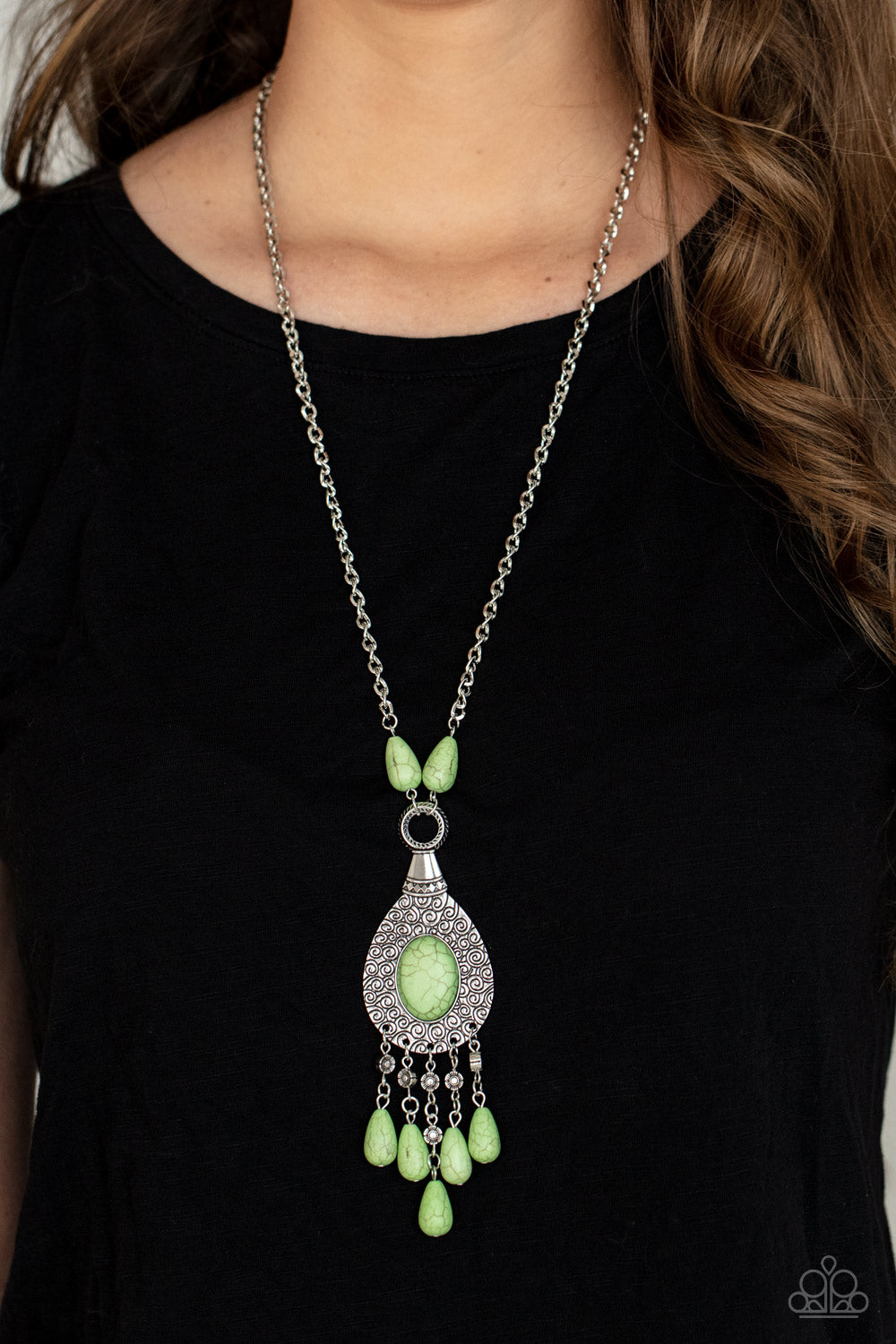 Cowgirl Couture - Green Necklace - Paparazzi Accessories