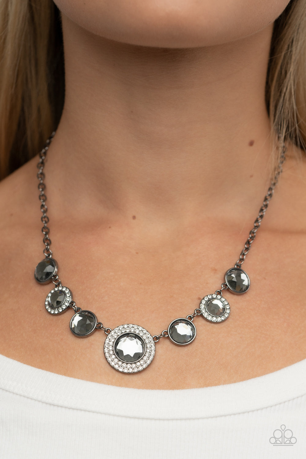 Extravagant Extravaganza - Black Necklace - Paparazzi Accessories