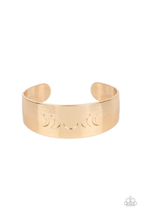 lunar-effect-gold-bracelet-paparazzi-accessories