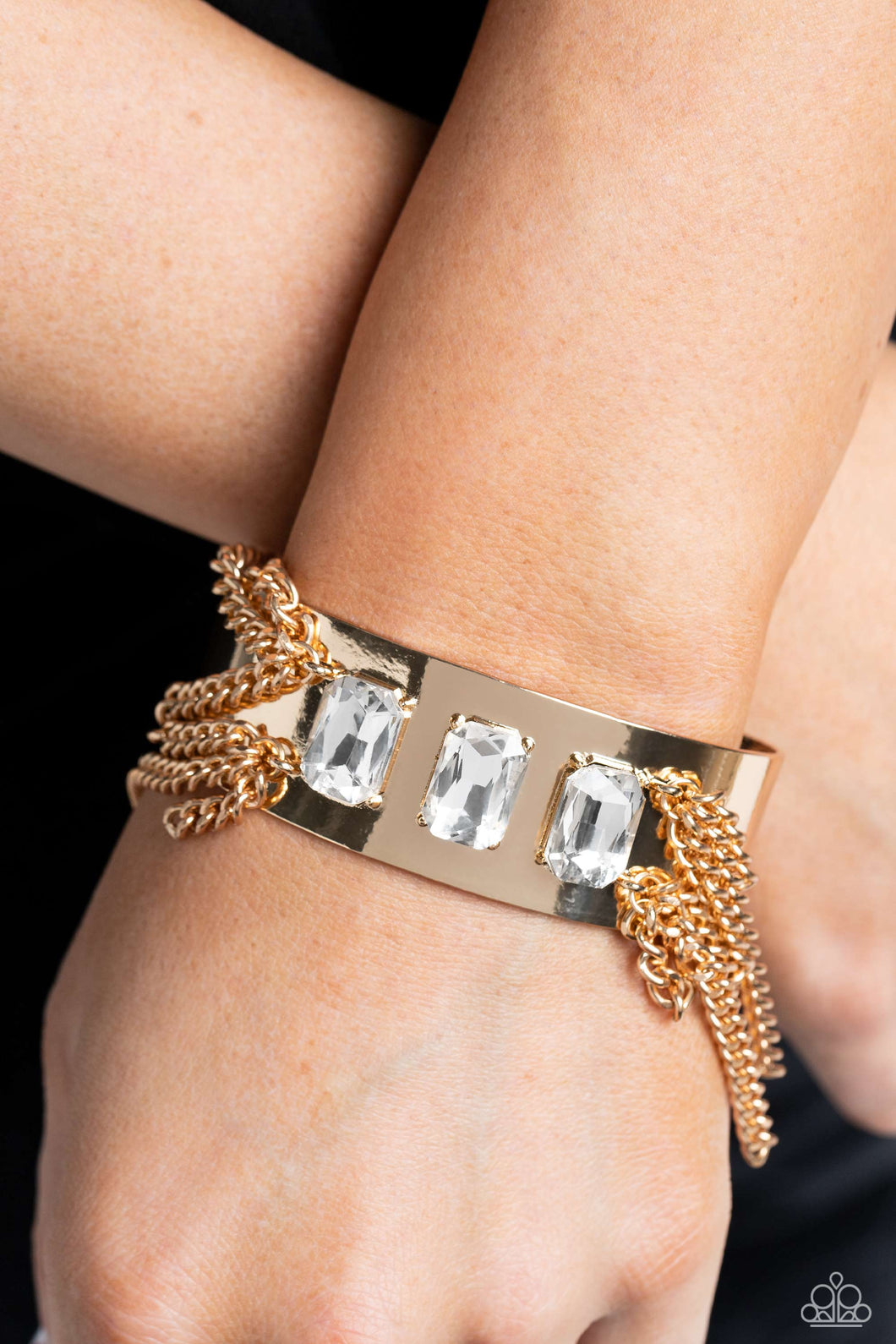 Paparazzi gold cuff on sale bracelet